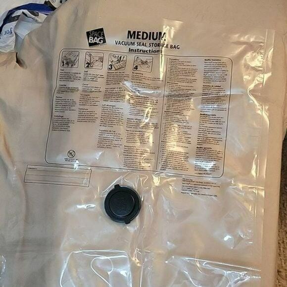 Space Bag Medium Vacuum-Seal Storage Bag Without Box - Picture 1 of 3